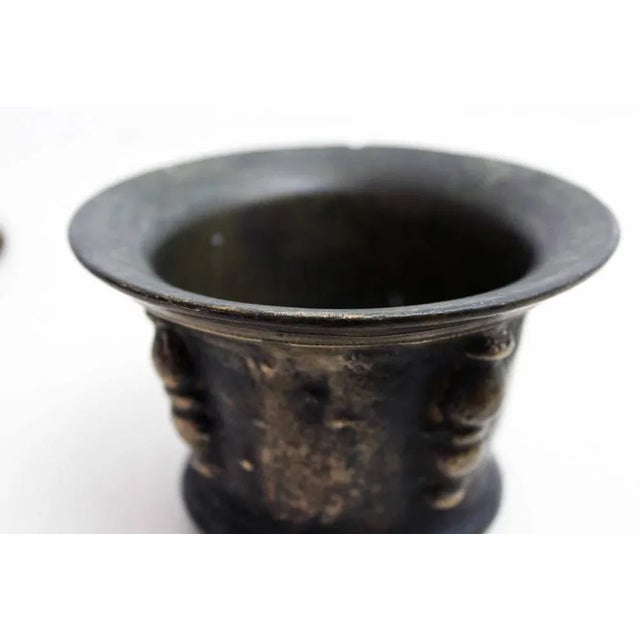 Mortar & Pestle in Bronze, 17th Century, Set of 2 For Sale - Image 5 of 13