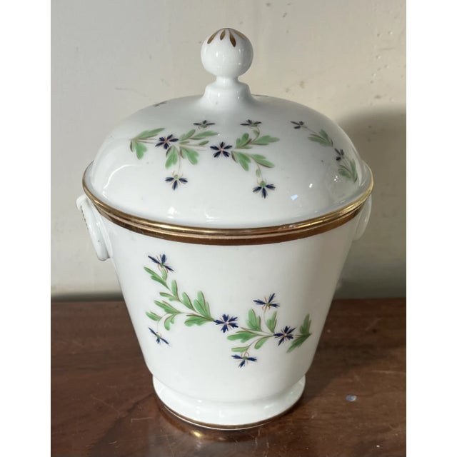 Ceramic Antique Early 19th Century French Empire Old Paris Porcelain Urn Shaped Sucrier Sugar Bowl in Cornflower Sprig For Sale - Image 7 of 11