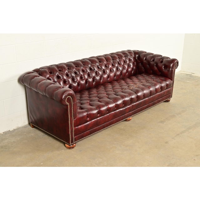 Hancock & Moore Style English Oxblood Tufted Leather Chesterfield Sofa | Circa 1980s For Sale In South Bend - Image 6 of 15