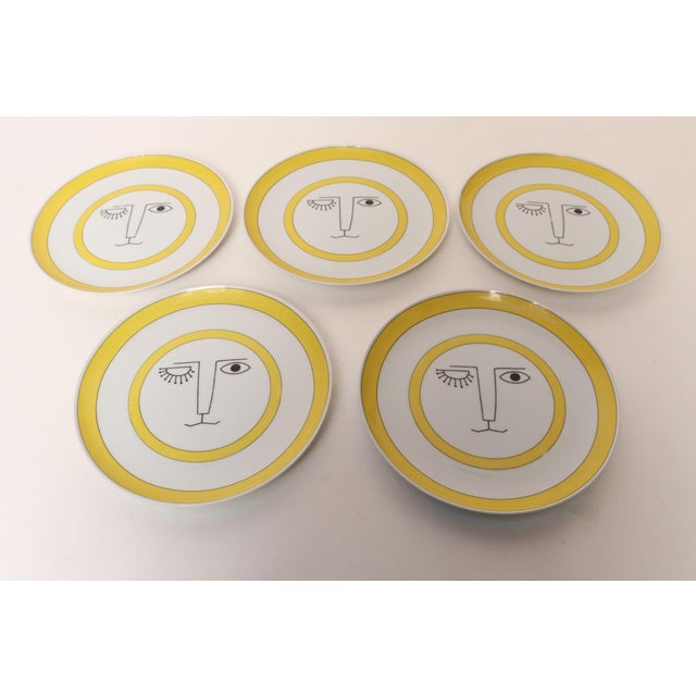 Set of five porcelain dinner plates from the Taste Setter Collection by Sigma (ca. 1970s, Italy). Charming winking lion...