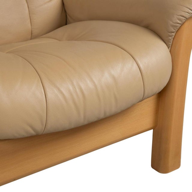 Windsor Three-Seater Leather Sofa from Stressless For Sale - Image 9 of 18