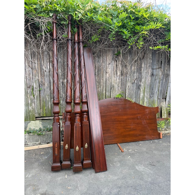 Henkel Harris Vine Carved Flame Mahogany Hand Carved 4 Post King Bed Frame For Sale - Image 15 of 18