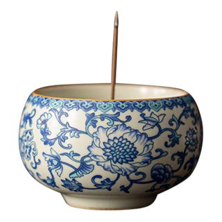 Vintage Blue and White Incense Holder With Floral Motif For Sale