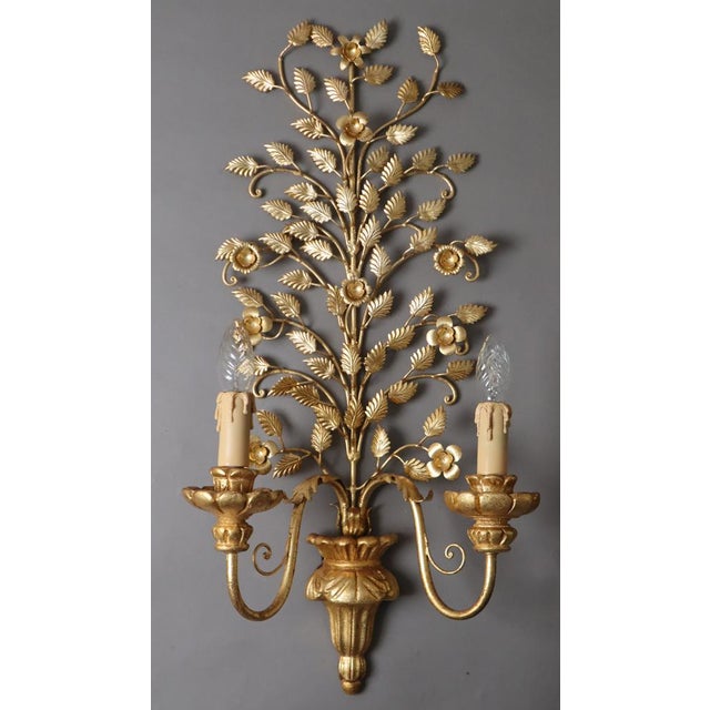 Hollywood Regency Floral Golden Wall Light, Florence, Italy, 1960s, in Very Good conditions. Designed 1950 to 1959 Up to...