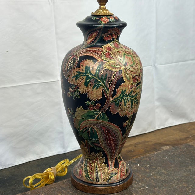 Gold Bradburn Gallery Hand Painted Table Lamp With Brass Fittings For Sale - Image 8 of 12