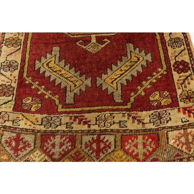 Vintage Turkish Yastik Rug - 01'08 X 02'10 For Sale - Image 4 of 8