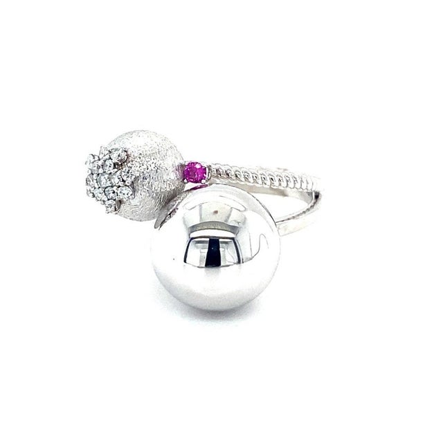 0.26 Carats Natural Diamond Pink Sapphire White Gold Statement Ring, Size 7 For Sale - Image 4 of 10