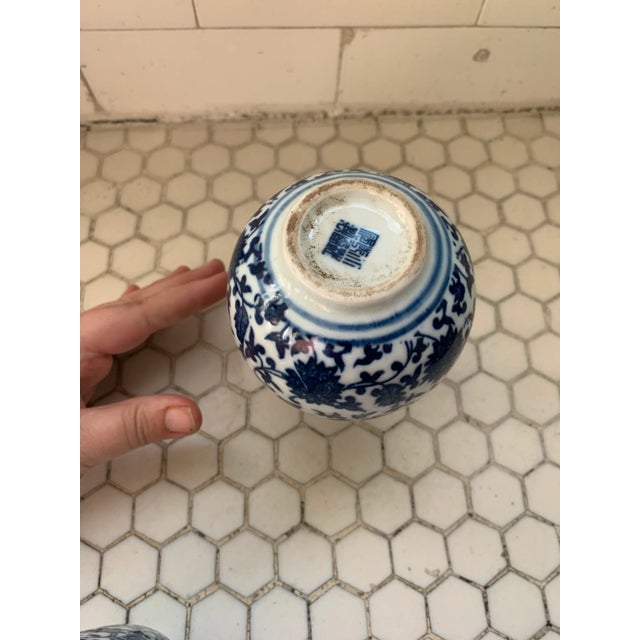 Blue & White Porcelain Floral Chinoiserie Vase For Sale - Image 4 of 11