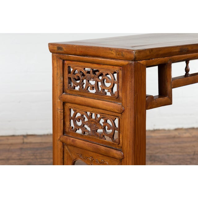 Early 20th Century Chinese Late Qing Dynasty Altar Console Table with Foliage Carved Apron For Sale - Image 5 of 13