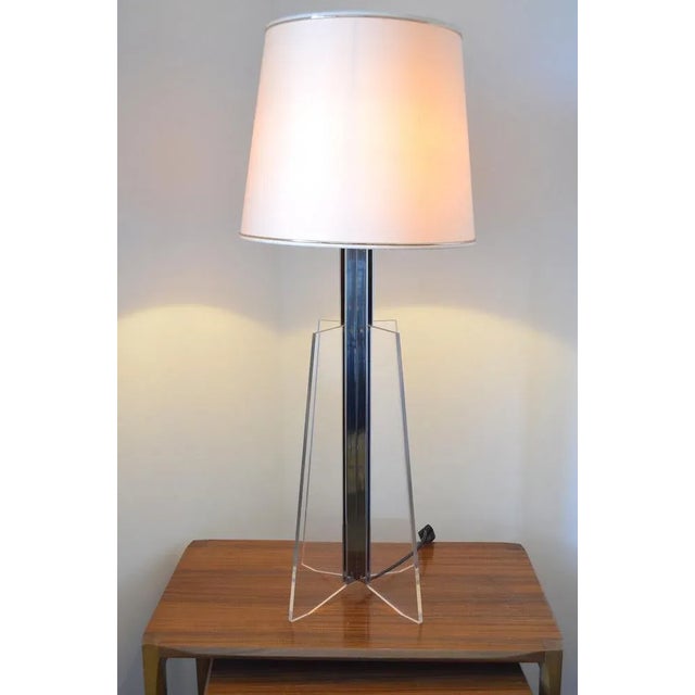 High-quality 1970s designer lamp from Italy The lamp impresses with its simple and transparent design and high-quality...