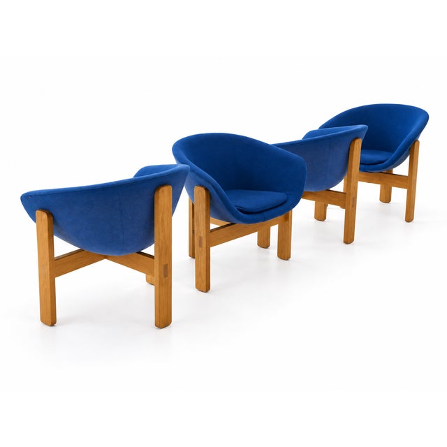 1970s Set of Four Scandinavian Modern Blue Upholstered Tub Chairs With Oak Tripod Bases For Sale - Image 5 of 7