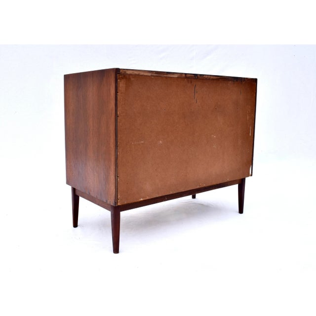 Mid Century Walnut Three Drawer Bachelors Chest by Jack Cartwright For Sale - Image 10 of 11
