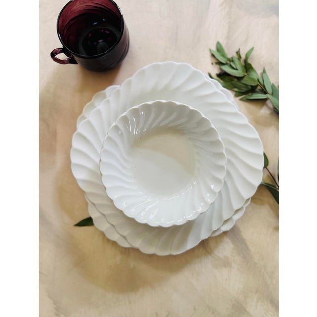 Johnson Brothers MCM Collection of Four (4) Pieces of Johnson Brothers in Snow White Pattern Includes 2 Berry Bowls & 2 Plates | English Ironstone For Sale - Image 4 of 9