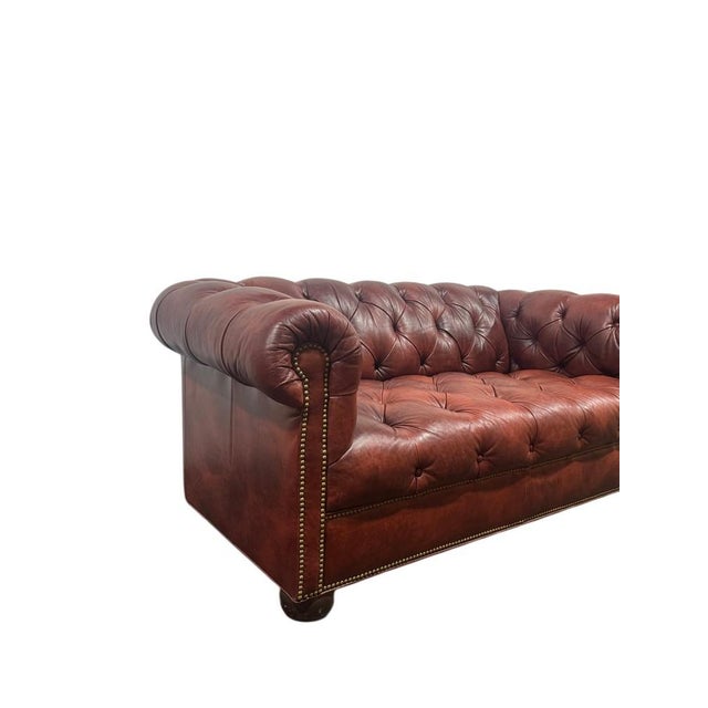 American Late 20th Century Fine Leather Chesterfield Sofa Loveseat For Sale - Image 3 of 8