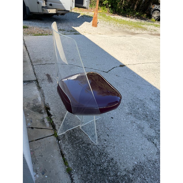 Vintage Hollywood Regency Sculptural Lucite Swivel Dining Chairs With Burgundy Seats – Set of 4 For Sale - Image 12 of 12