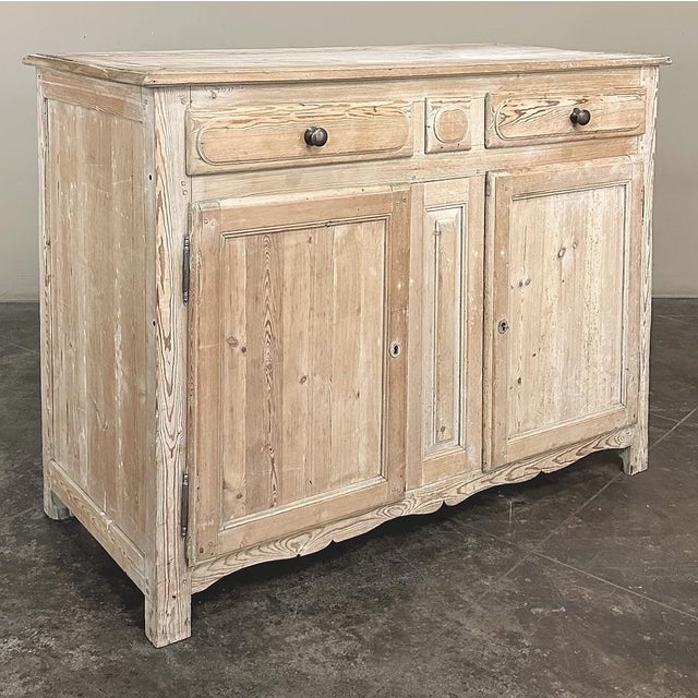 19th Century Rustic Country French Pine Buffet For Sale - Image 4 of 17