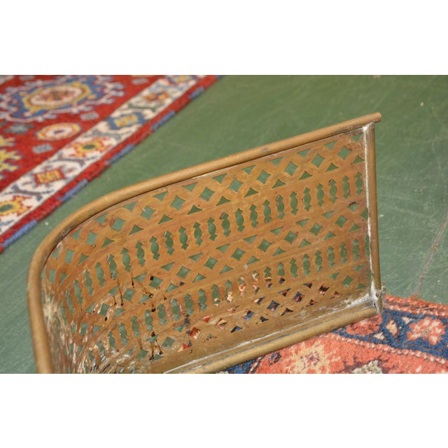 Metal Antique English Reticulated Brass Curved Ends Fireplace Fender W/ Lion Faces For Sale - Image 7 of 16
