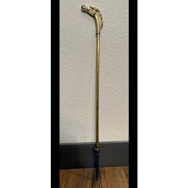 Hollywood Regency Vintage Five- Piece Solid Brass Horse Head Fire Tool Set in Very Good Condition For Sale - Image 3 of 8