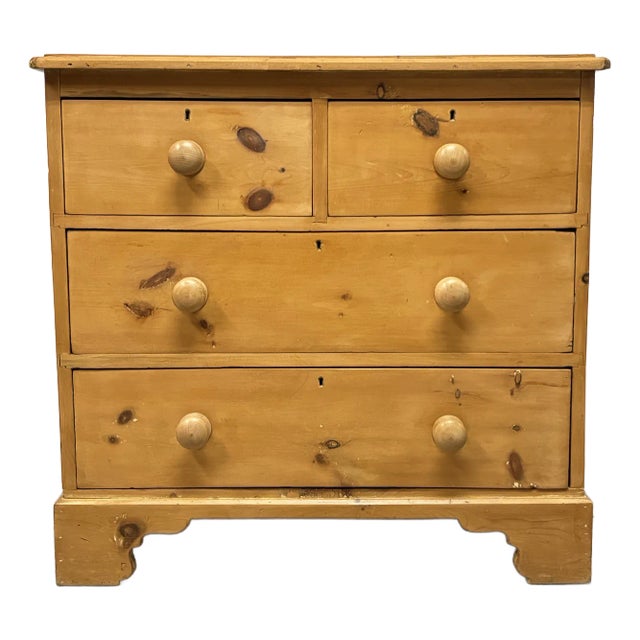 19th Century English Pine Chest of Drawers For Sale