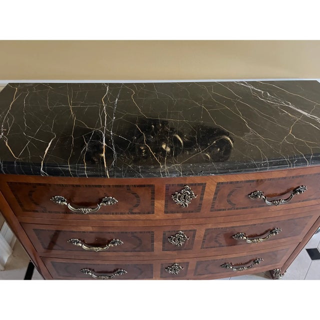 French Late 20th Century Henredon French Louis XV Style Marble Top Chest Commode For Sale - Image 3 of 8