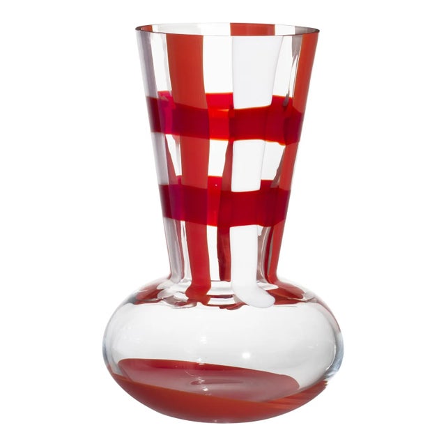 Troncosfera is the result of the combination of two geometrical forms that have always been present in the Carlo Moretti...