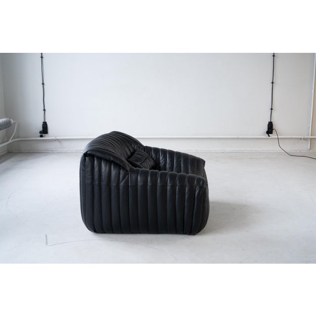 Vintage Sandra Chair in Black Leather by Annie Hieronimus for Ligne Roset, 1973 For Sale - Image 3 of 12