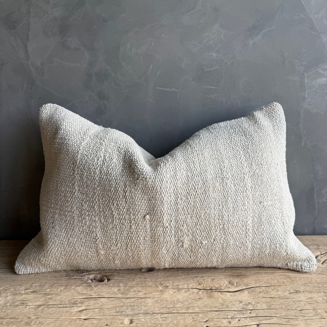 Size: 18" x 28" - Crafted from authentic vintage Turkish hemp rugs, each pillow is a one-of-a-kind statement piece rich in...