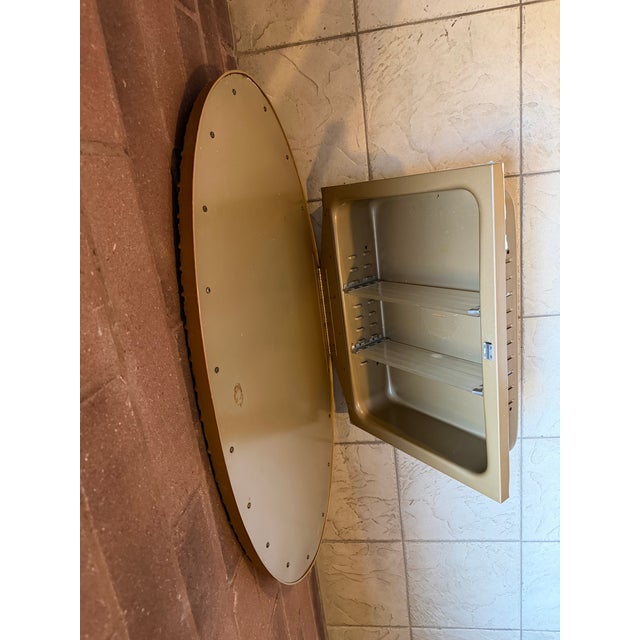 Mid 20th Century Vintage C. 1950s Oval Hollywood Regency Recessed Medicine Cabinets. A Pair For Sale - Image 5 of 12