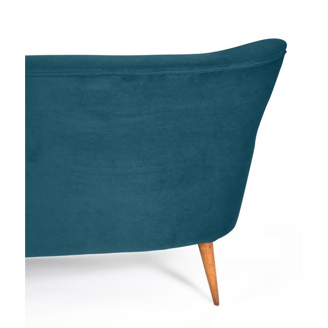 1960s German Velvet Three-Seater Sofa in Dark Ocean Blue Velvet, 1960s For Sale - Image 5 of 8