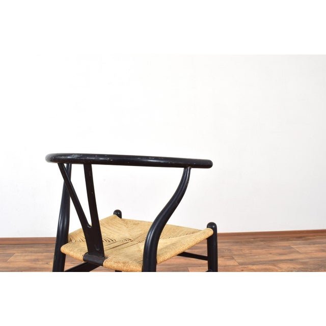 Black CH 24 Wishbone Chair by Hans J. Wegner for Carl Hansen, 1960s For Sale - Image 8 of 12