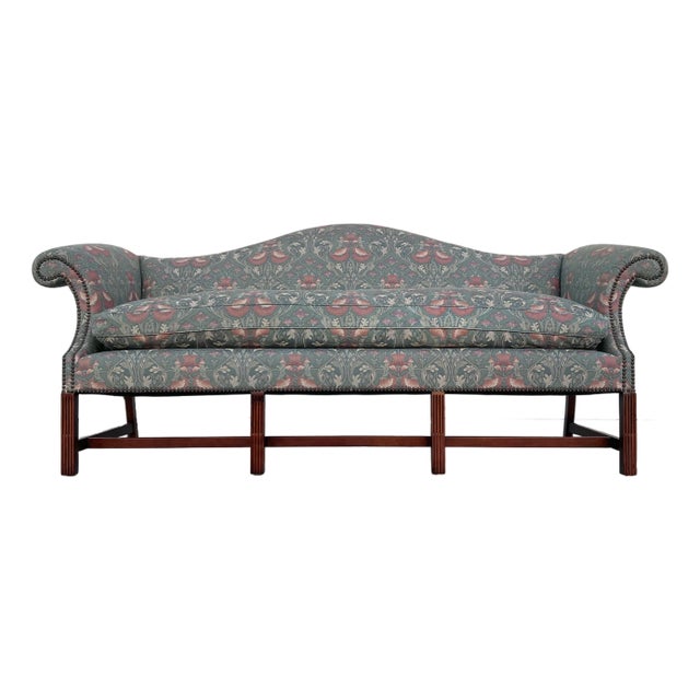William Morris - Style Fabric Mid Century Chinese Chippendale Camelback Settee Sofa Couch Georgian Design For Sale