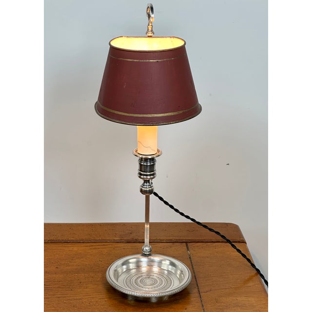 Quinquet table lamp (antique oil lamp) in silver-plated metal with a ratchet mechanism. Metal lampshade. (Small chip on...