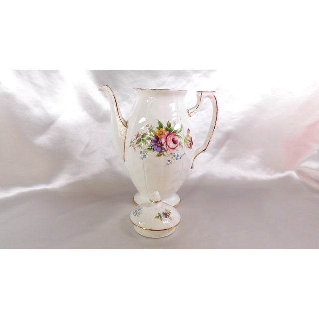1960s Aynsley White Floral Coffee Pot in Aynsley Spray For Sale - Image 4 of 8
