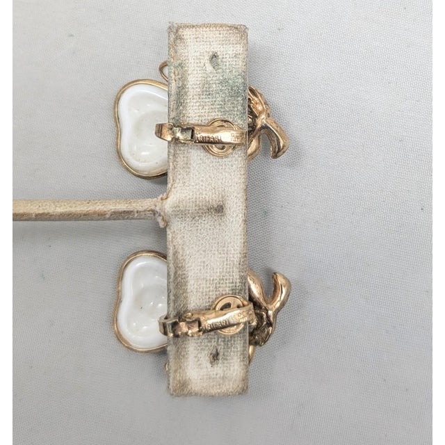1950s Vintage Alfred Philippe for Crown Trifari White Thermoset Pear Clip Earrings, 1954- 2 Pieces For Sale - Image 5 of 7