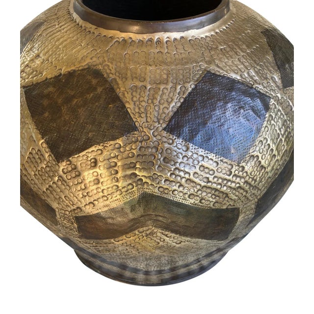 Metal 1990s Hammered Copper Chevron and Diamond Vase in Silver and Brown For Sale - Image 7 of 9