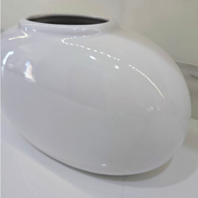 Haeger Vintage Haeger White Low Oval Vase For Sale - Image 4 of 9