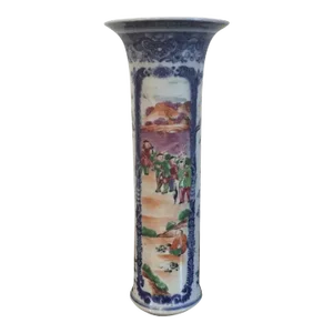 18th Century Chinese Export Porcelain Decorated Vase