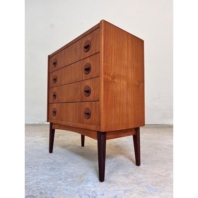 Danish Teak Chest of Drawers with Round Recessed Handles For Sale - Image 4 of 11