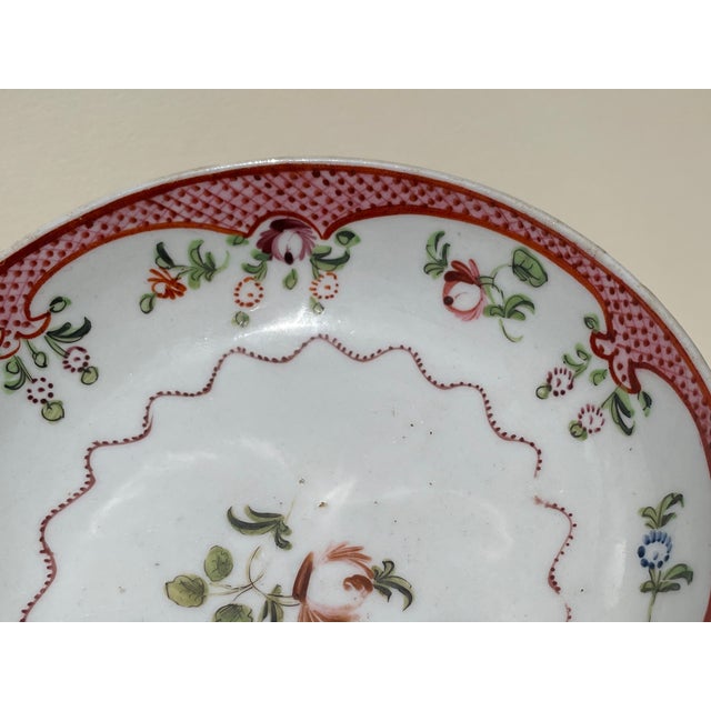 English 18th Century English Porcelain Saucer For Sale - Image 3 of 4