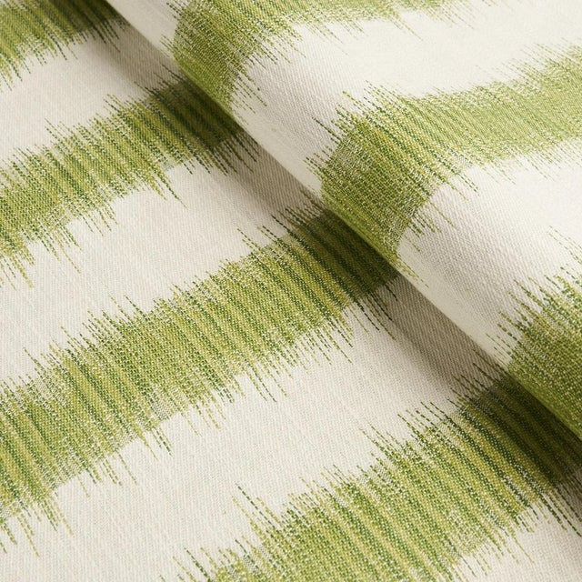Schumacher Sample - Schumacher Attleboro Ikat Fabric in Green For Sale - Image 4 of 4
