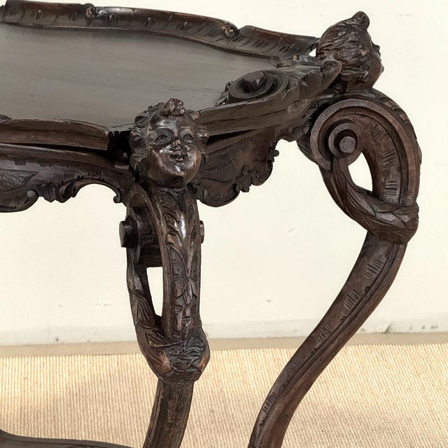 19th Century Italian Carved Walnut End Table With Removable Tray For Sale - Image 16 of 18