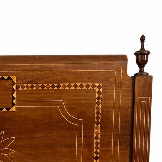 Antique D. Maria Bed in Pau-Óleo Wood, 1800s For Sale - Image 4 of 6