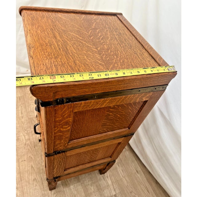 Antique Sectional Multi-Drawer Filing Cabinet Vollmer Bros. Quarter Sawn Oak For Sale - Image 15 of 18