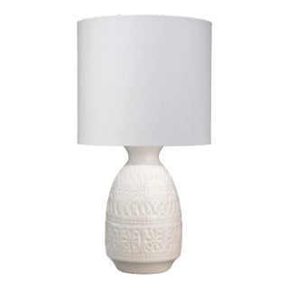 Lifestyle by JY Frieze Table Lamp in White For Sale