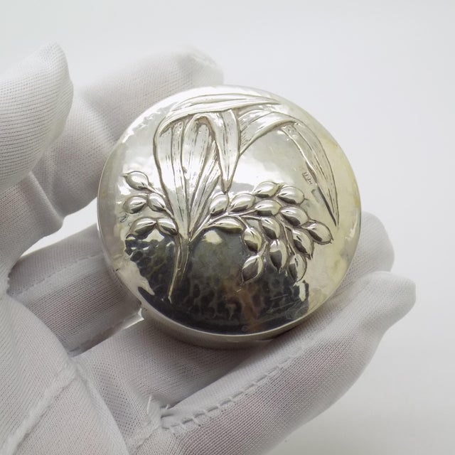 Vintage hammered silver trinket box by Brandimarte, handmade in Florence, Italy between the 1970s and 1980s in genuine...