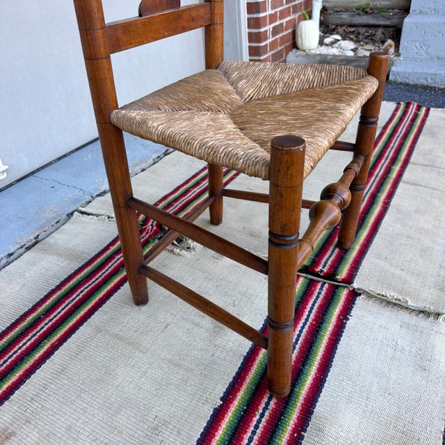 Antique Hudson Valley of New York, Queen Anne Turned Side Chair With Rush Seat, 18th Century For Sale - Image 4 of 18