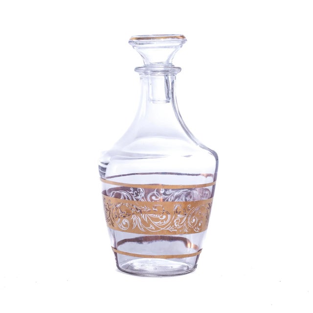 1960s Small Gold Trimmed Vintage French Cocktail Carafe and Four Shot Glass Set For Sale - Image 5 of 8