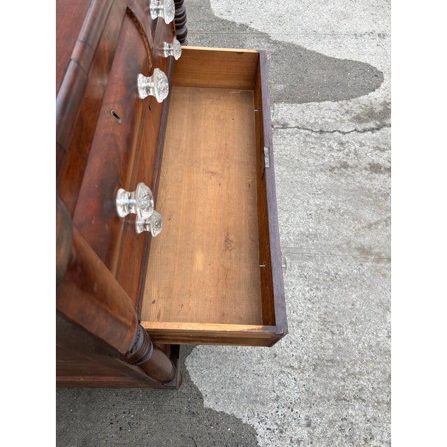 Antique American Empire Chest of Drawers | 5 Drawer Mahogany Veneer Dresser | 19th Century Early American Bedroom Furniture | Solid Wood For Sale - Image 11 of 12