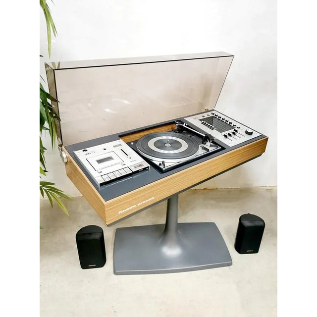 Dual 1222 Stereo Record Player with Radio from Rosita For Sale - Image 4 of 8