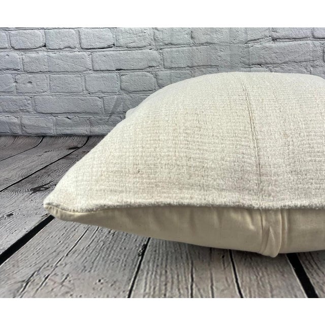 20 x 20 Hemp Pillow Turkish Cushion Natural Grayish White Pillow Cushion Cover For Sale - Image 4 of 4